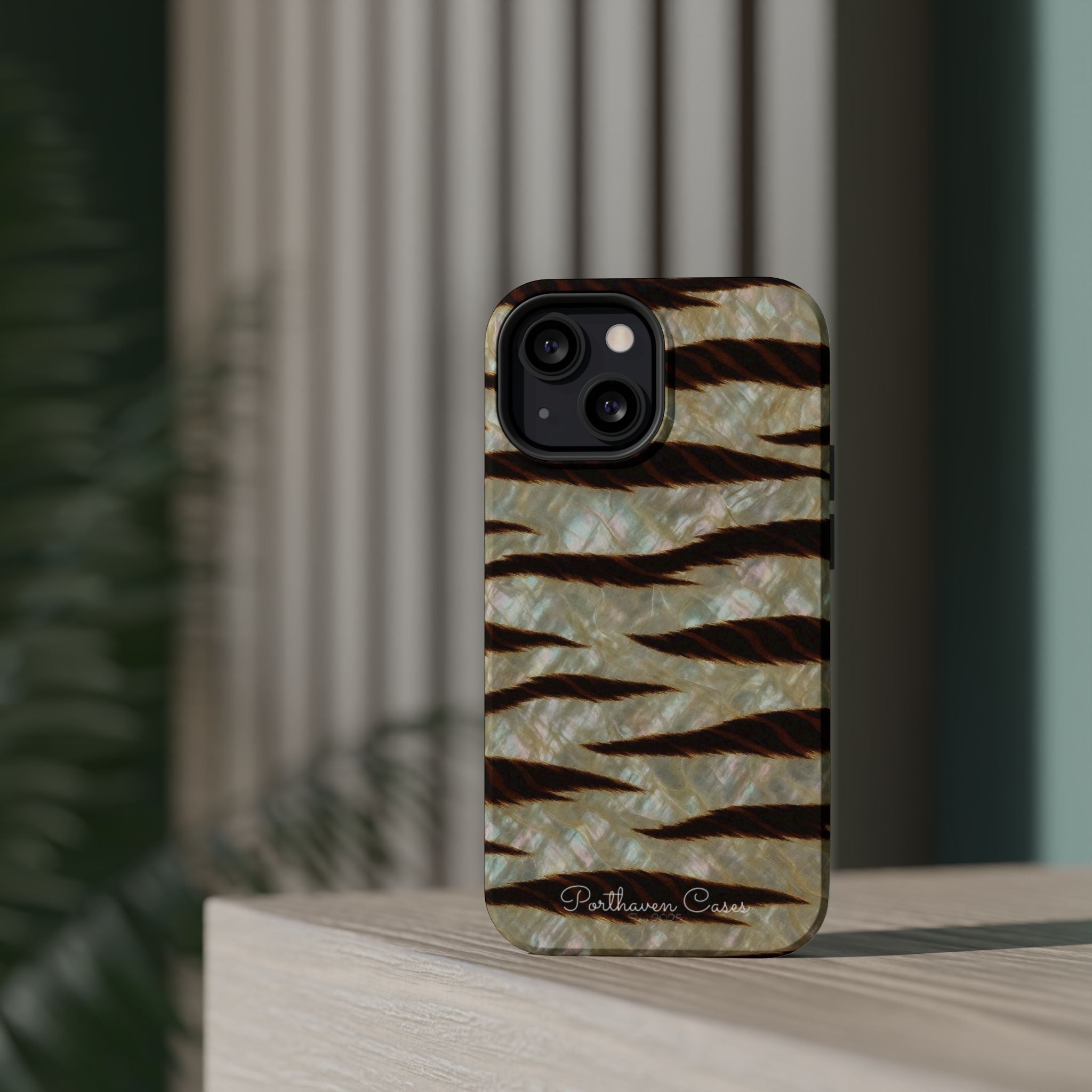 MOTHER OF PEARL TIGER