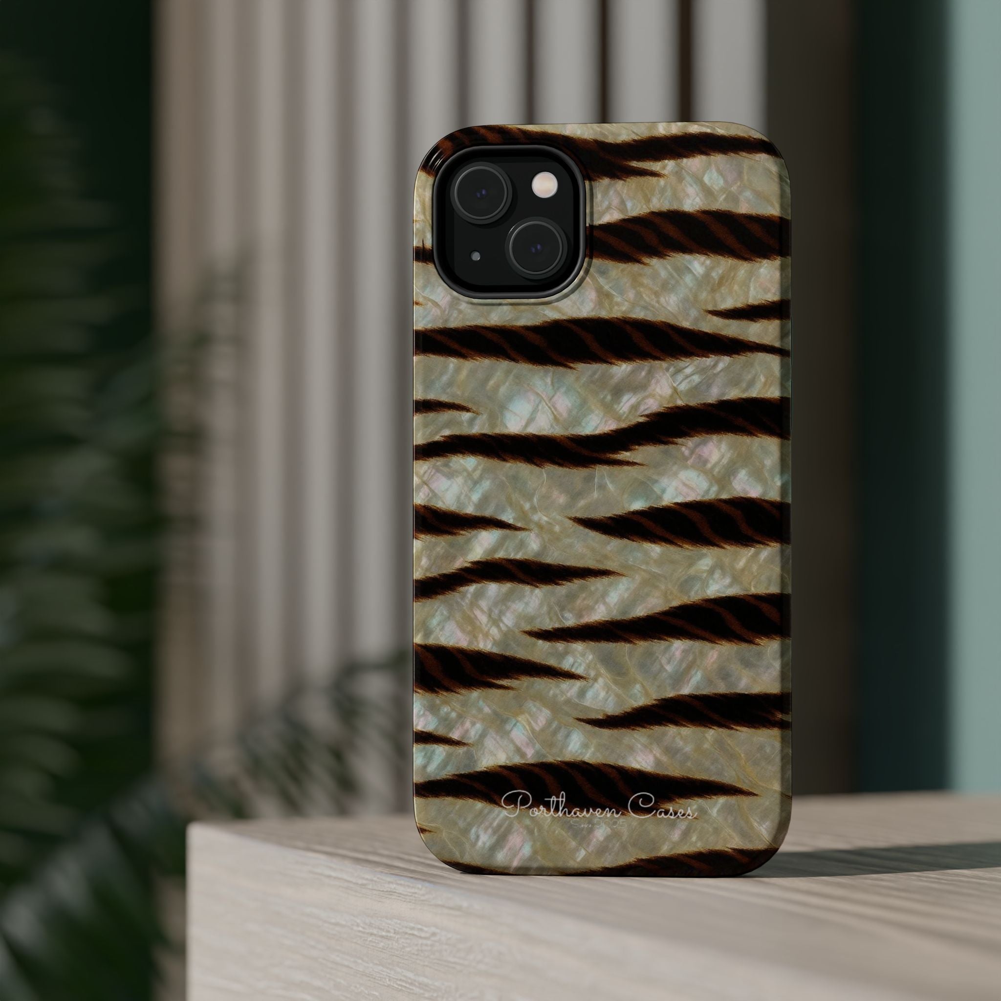 MOTHER OF PEARL TIGER