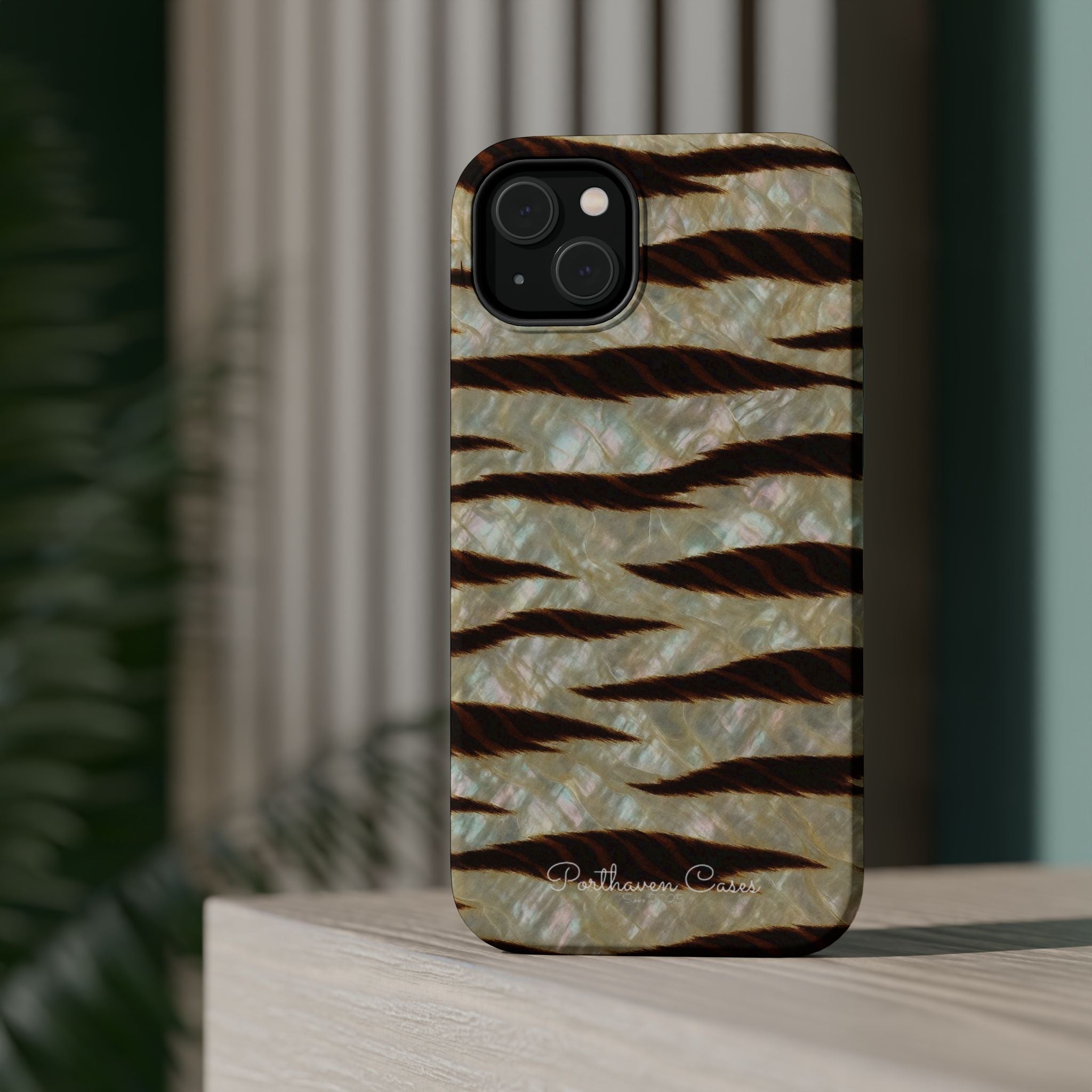 MOTHER OF PEARL TIGER