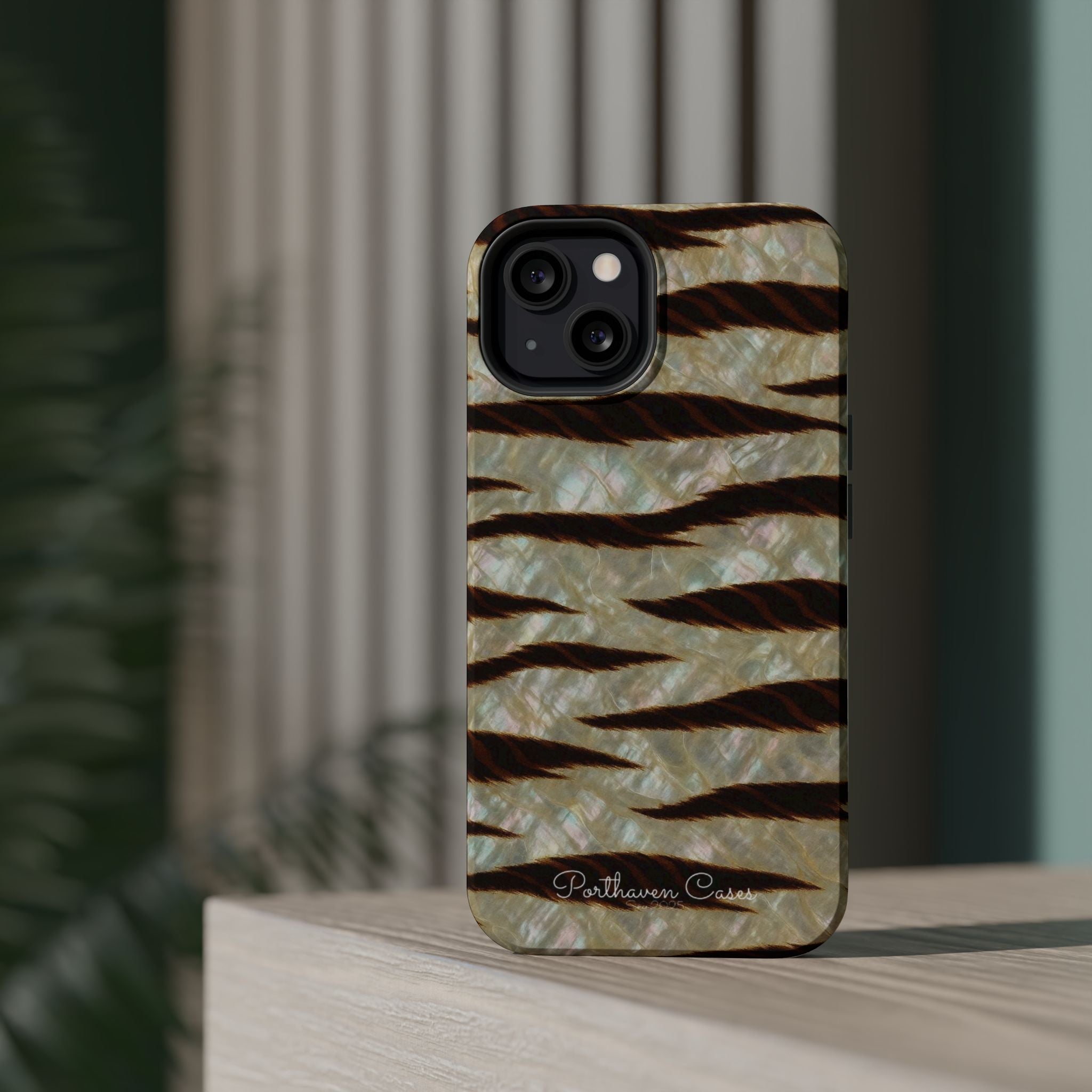 MOTHER OF PEARL TIGER